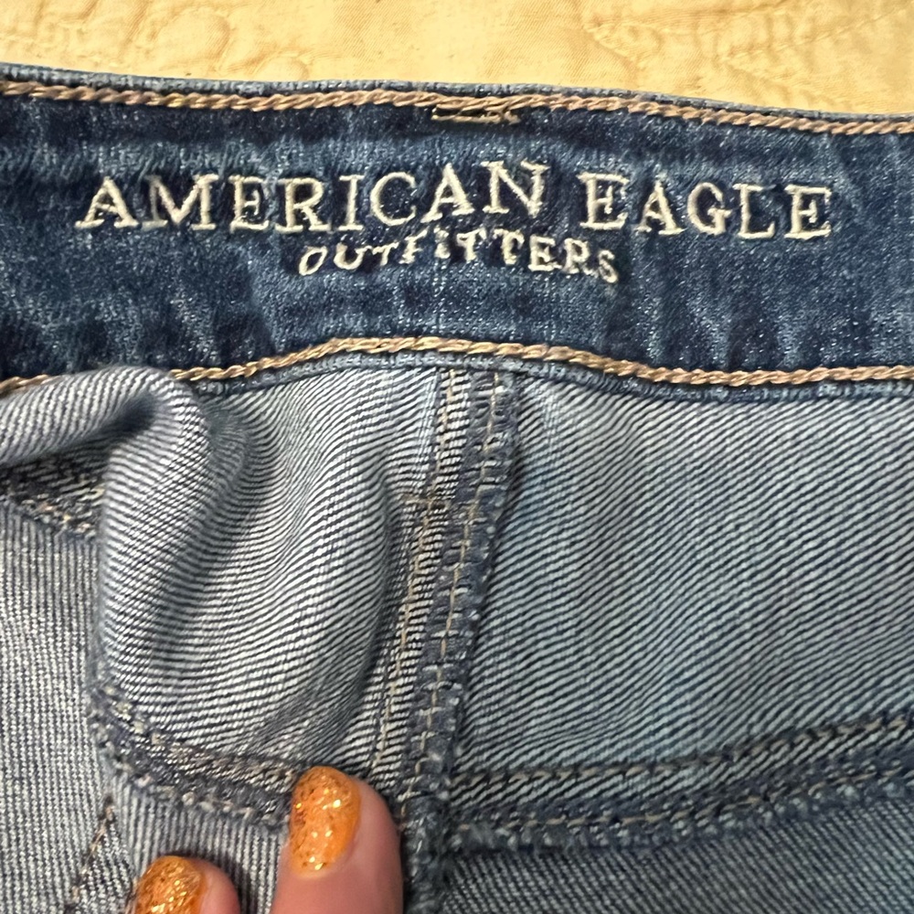 American Eagle Outfitters Ripped Blue Straight Leg Jeans - Picture 2 of 5
